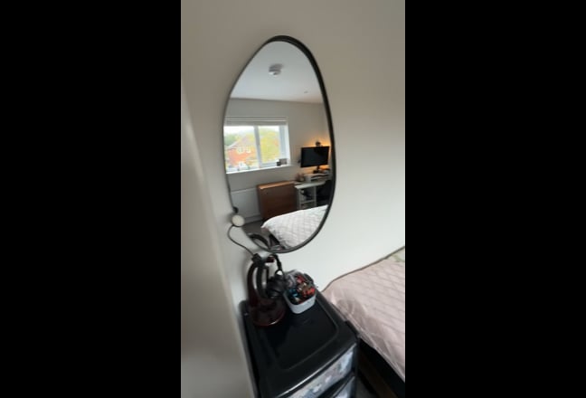 Room  Main Photo
