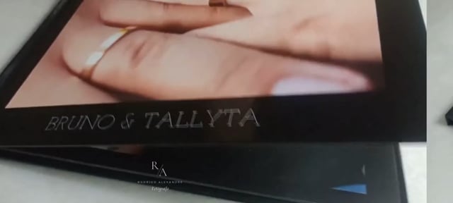 Fotolivro linha 
Tradicional 21 x 30
