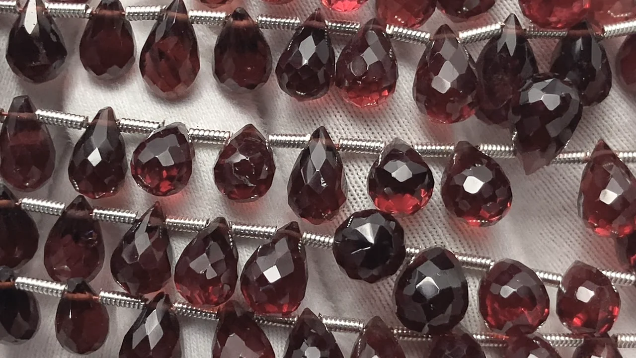 楽天市場】モザンビーク ガーネットの通販 宝石質ガーネットAAAの