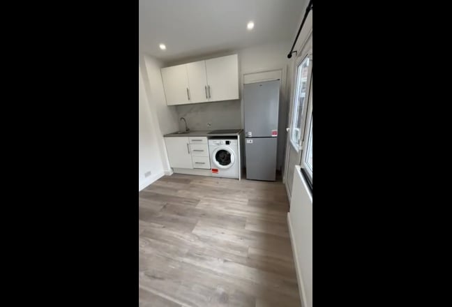 Fully Furnished, Modern Studio for Rent –Brand New Main Photo