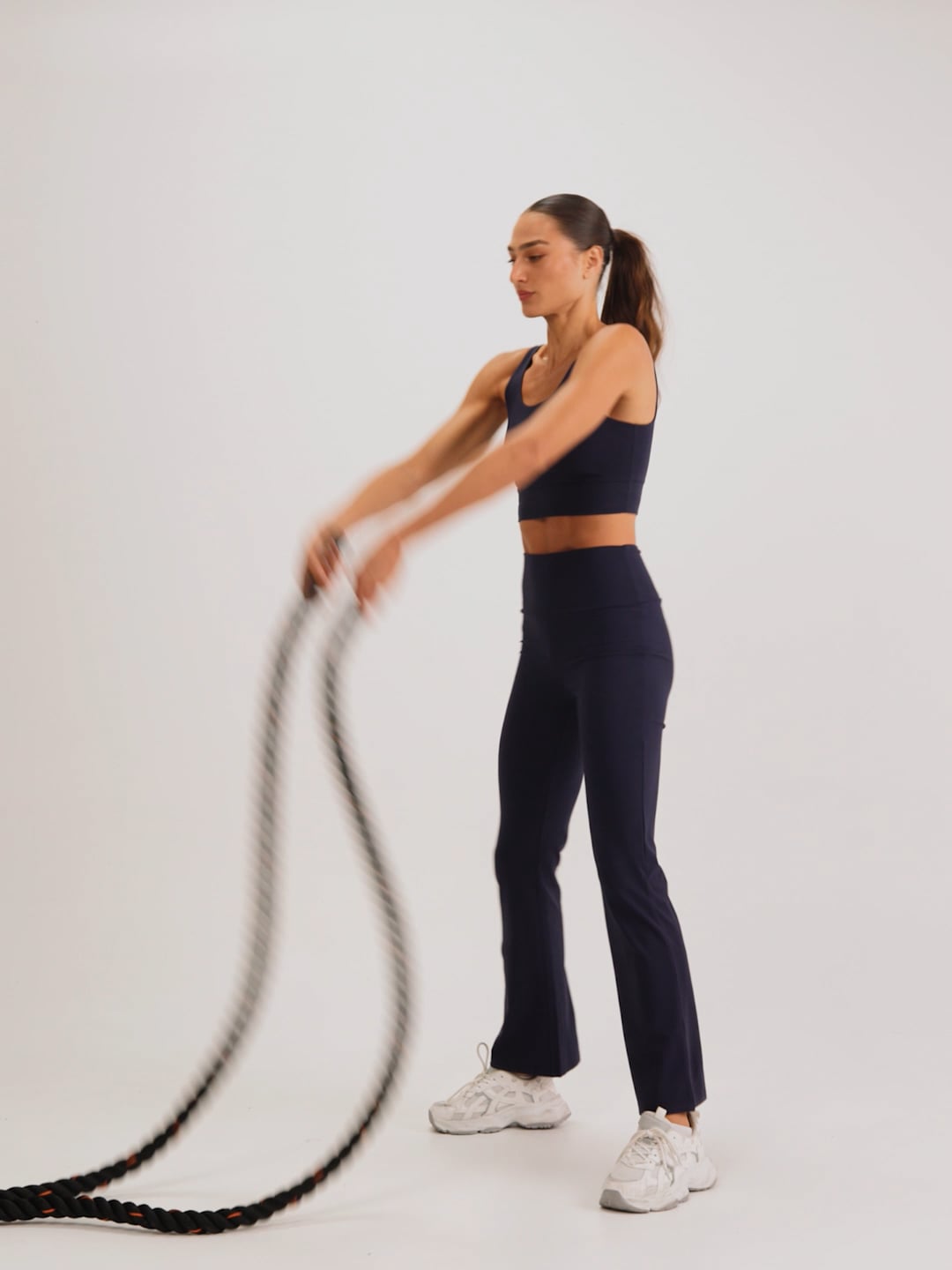 HIGH SUPPORT CROP TOP