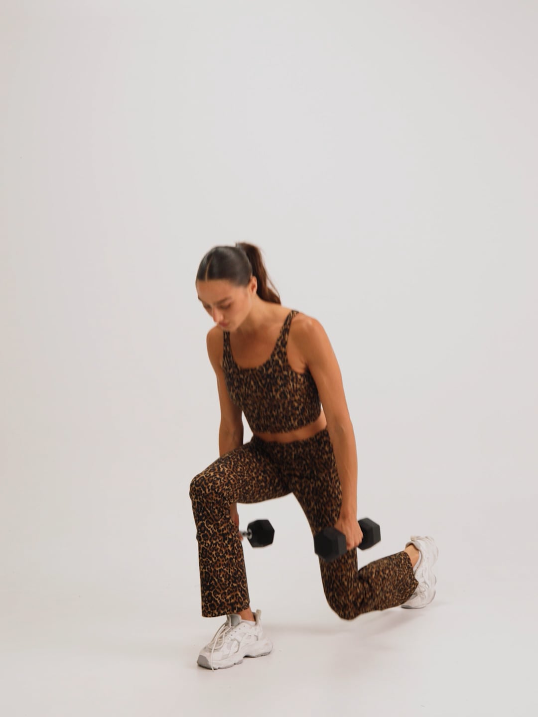 HIGH SUPPORT CROP TOP