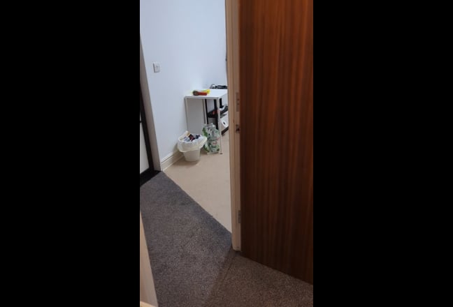 Double Room – Esher KT10 – £800pcm inc bills Main Photo