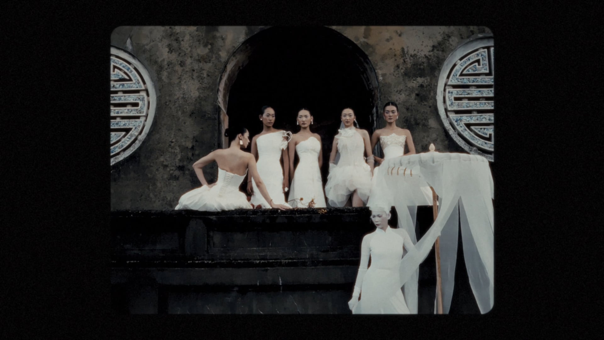 Lecia Preshow “HER-ITAGE”