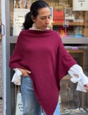 Vídeo: Poncho para invitada burdeos