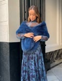Vídeo: Estola de invitada de pelo largo azul