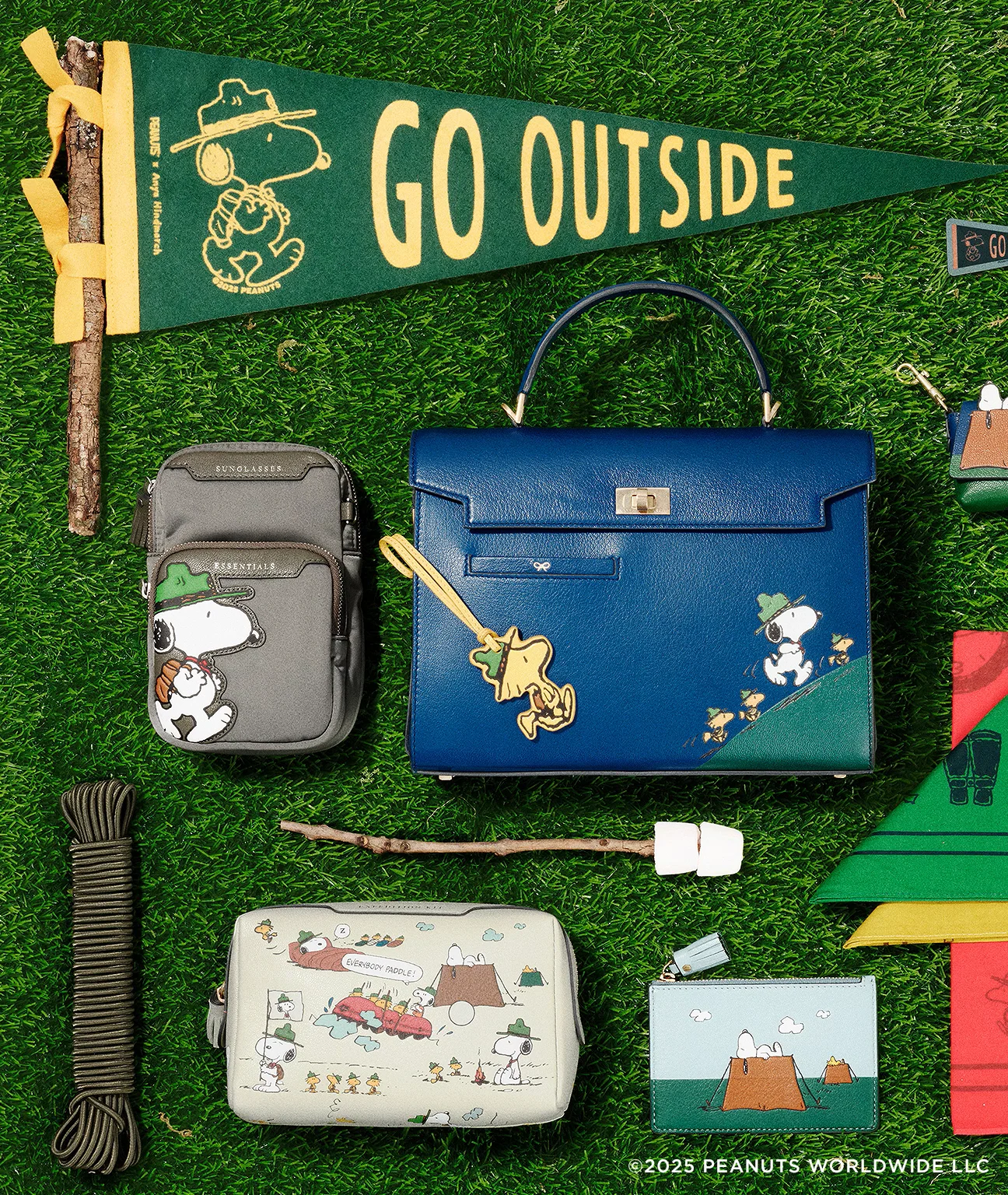 Peanuts Beagle Scout x Anya Hindmarch | Anya Hindmarch JP