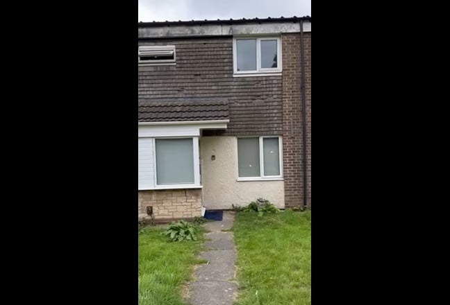 Affordable rooms in Harbone, close the shops,QE . Main Photo