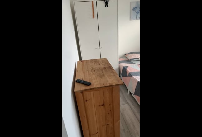 Double Room in Custom House Main Photo