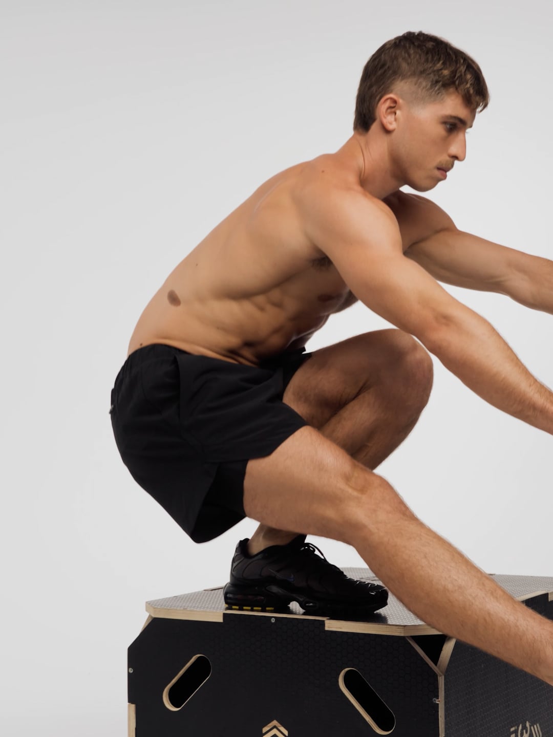 מכנסי אימון עם טייץ מובנה באורך ”5