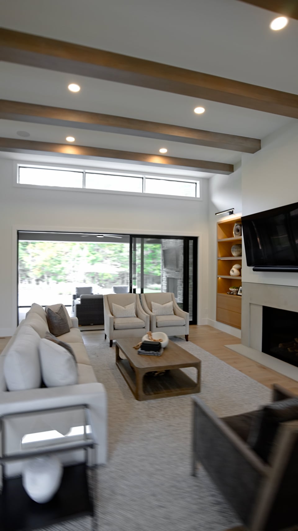 Rendr property film