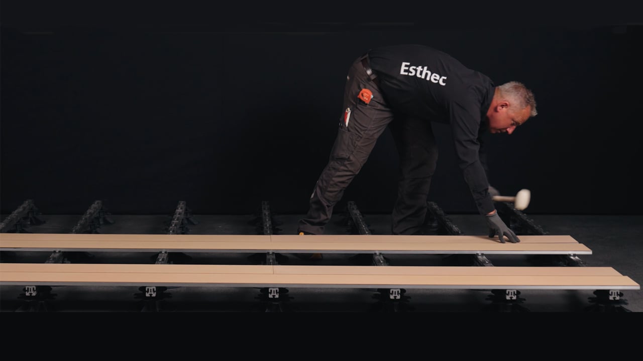 Esthec Outdoor Decking - Installation in 5 steps