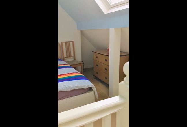 Video 1: Loft ensuite