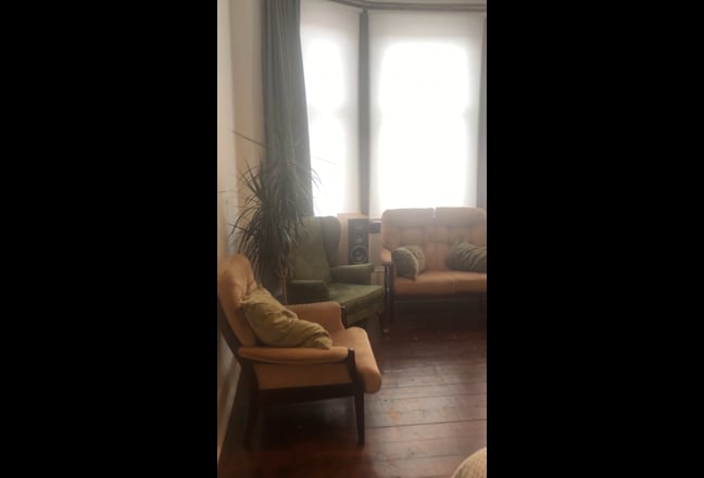 Large double studio room (all bills inc.) Main Photo