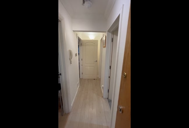  2 Bed Flat  / One Room@£375inc Bills Ucl,Lbs,Lse, Main Photo