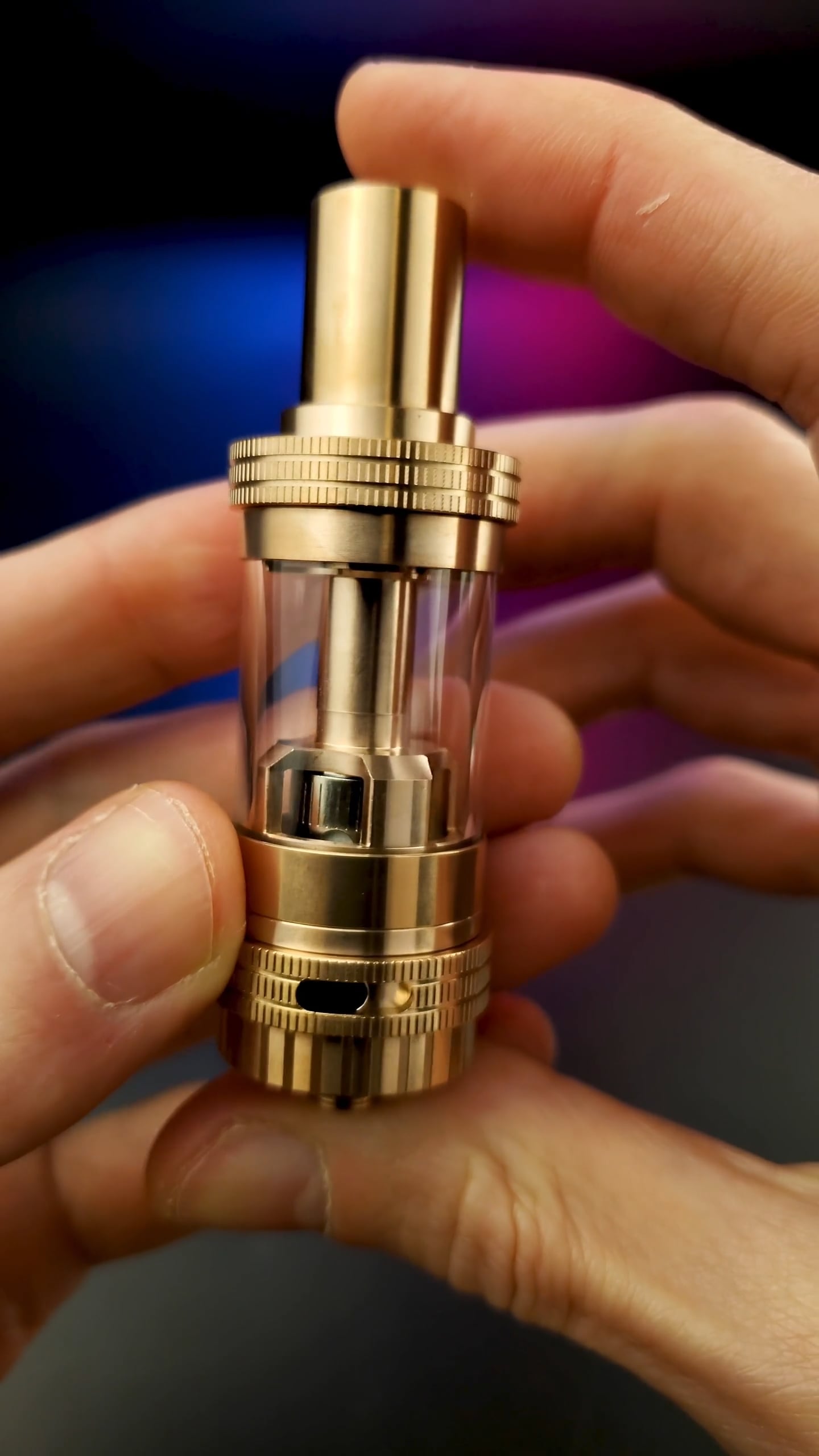 Exploring the UWELL Crown – Unboxing & Details