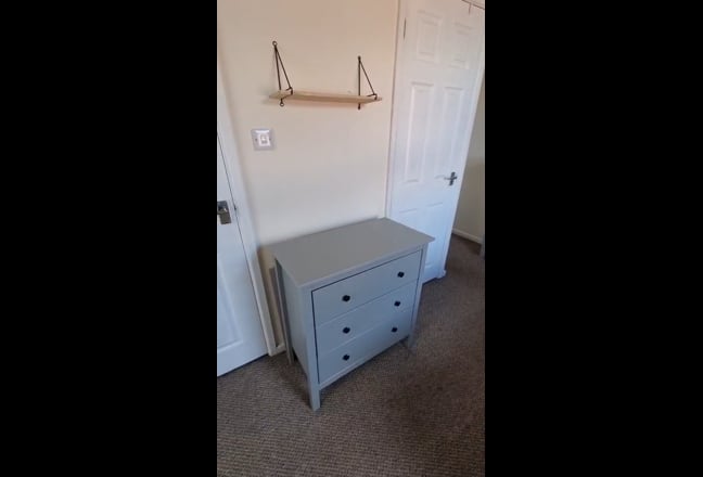 Large ensuite double. All inclusive  Main Photo