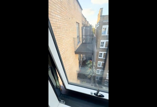 🎉🏡 Stunning 2-Bedroom Flat - Elephant & Castle Main Photo