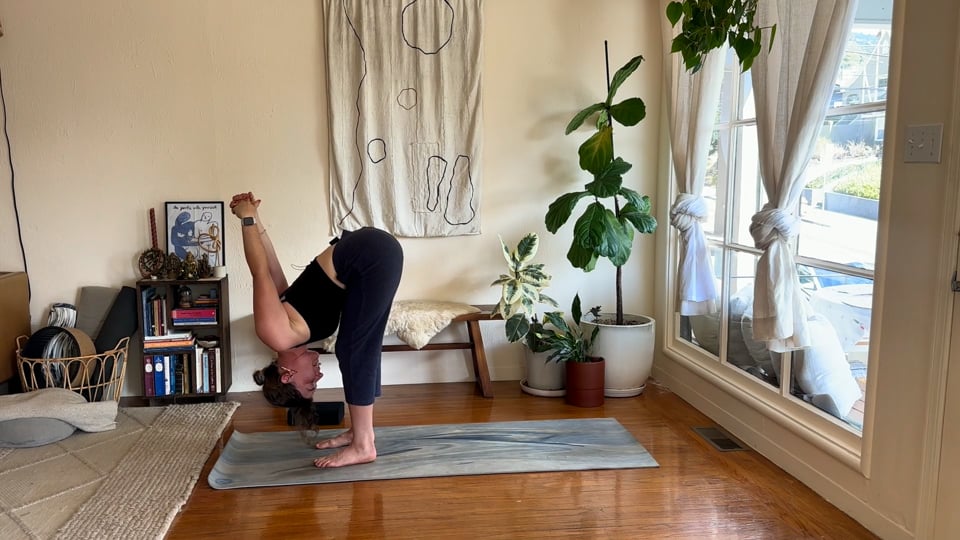 Pre-Sleep Stretch, a 20-minute evening yoga class with Haley Havelock