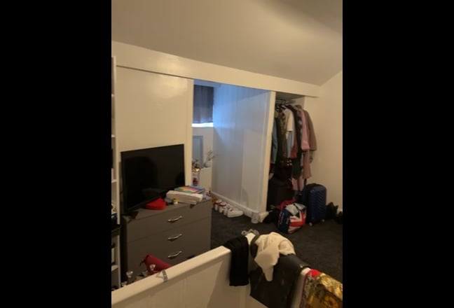 Loft spacious room available  Main Photo