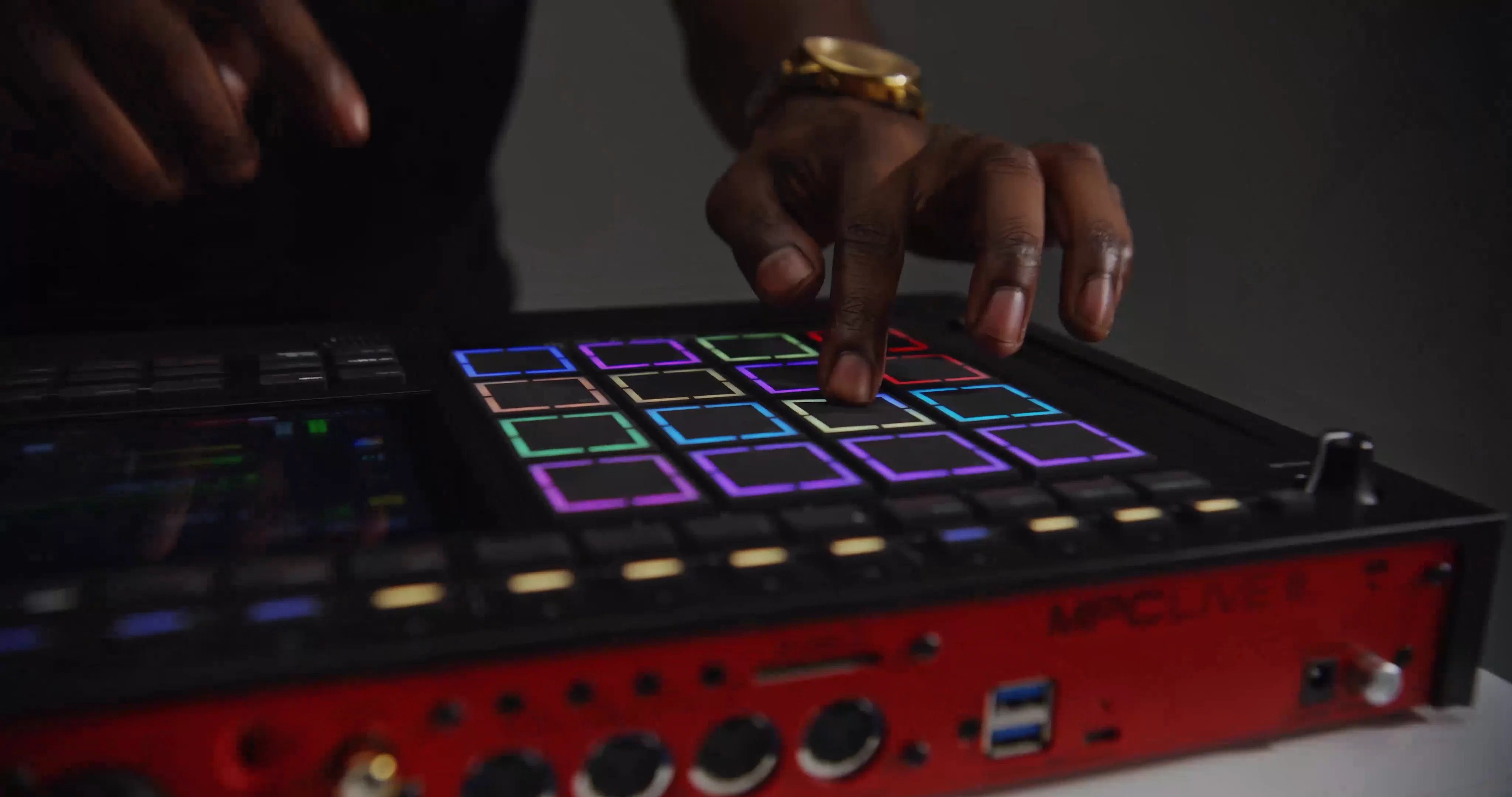MPC Live III | Akai Professional