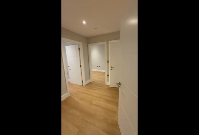 Looking for a 4th for a stunning 4bed/4WC condo Main Photo