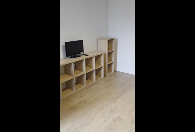 Large Studio flat # All bills included #  Main Photo