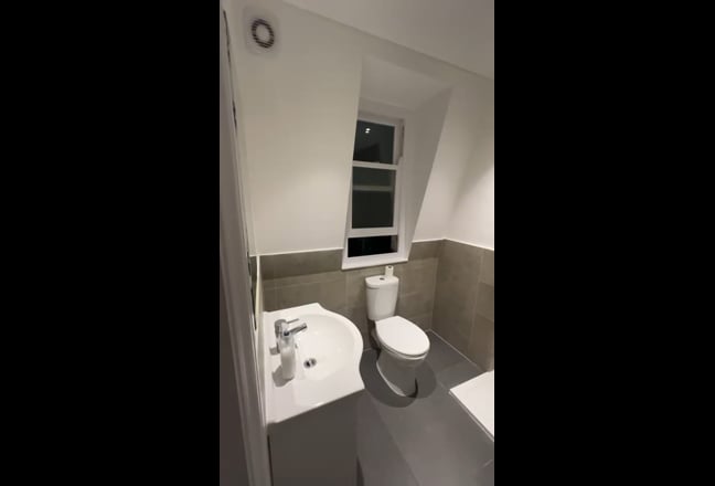 Room in Tooting with own bathroom 💫  Main Photo