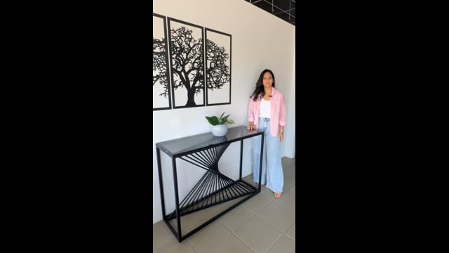 Aparador Psi - Feito em aço e vidro fumê