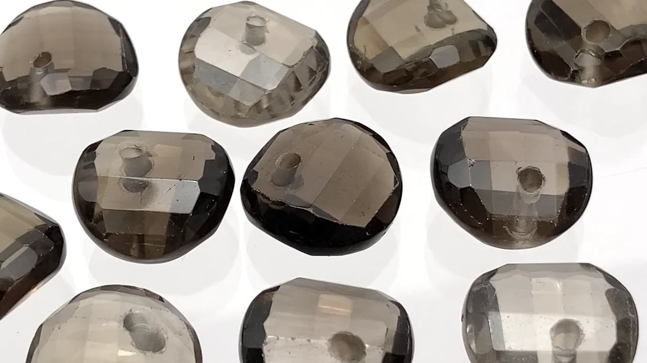 スモーキークォーツ （茶水晶）｜産地・ブラジル ツイスト×多面コイン