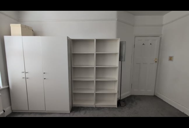 Double Room for single person, all bills included Main Photo