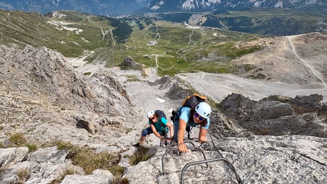 Via ferrata : au plus haut des sommets