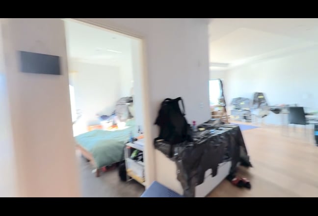 1 Dble Ensuite Room - Balcony- Thames River View Main Photo