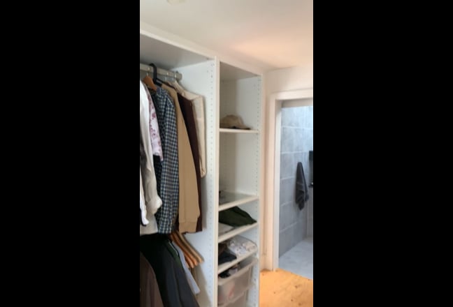 X1 Master Bedroom in an East Dulwich House Main Photo