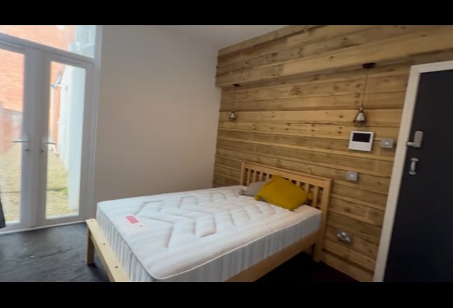 Room Let, Alphington Road, Exeter Main Photo