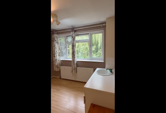 Chigwell, IG7, Fantastic 3 Bedroom Town House Main Photo