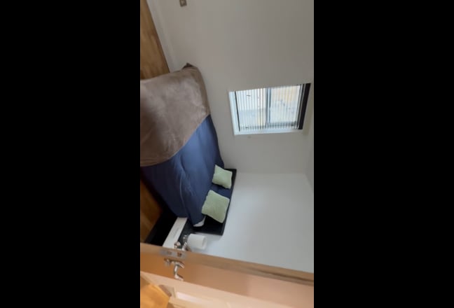 All Bills Inc Stduio Flat Near Fisbury Park  Main Photo