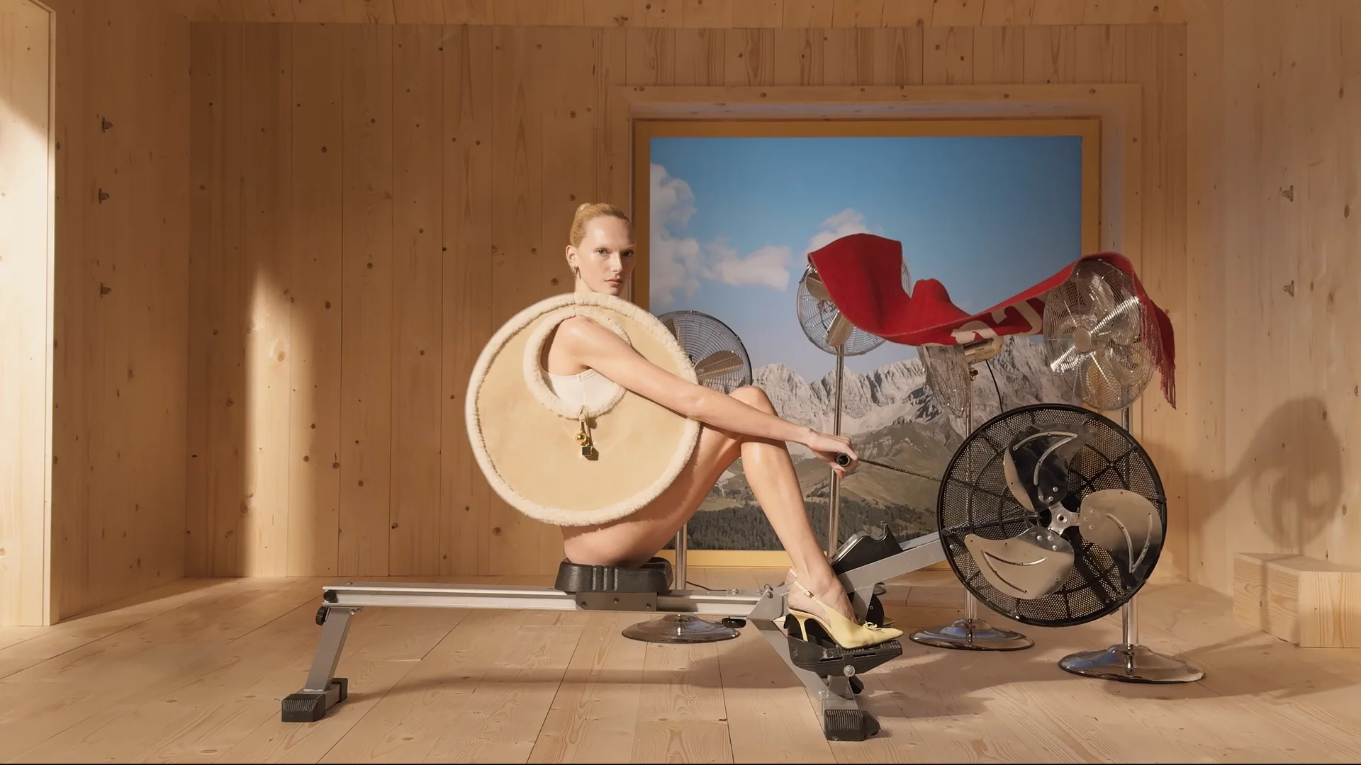 Motion — Lisa Jahovic, Mini Title 2025