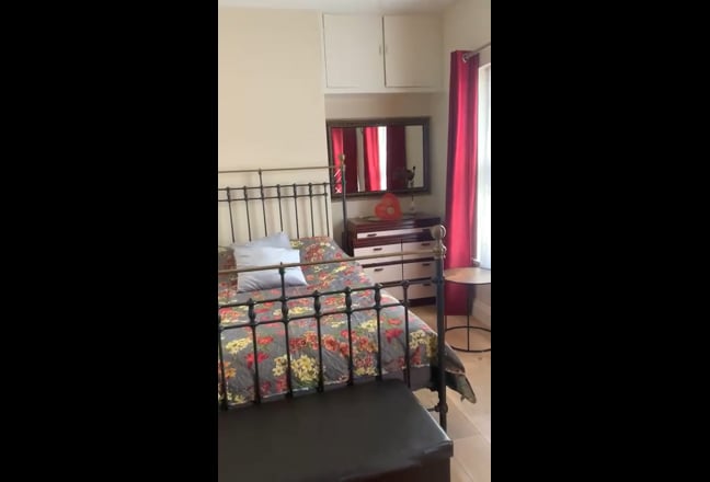 Video 1: Large en-suit double room