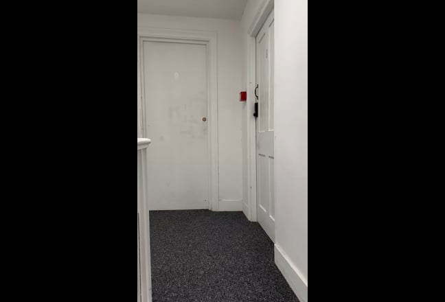 Very Large double room with kitchenette  Main Photo