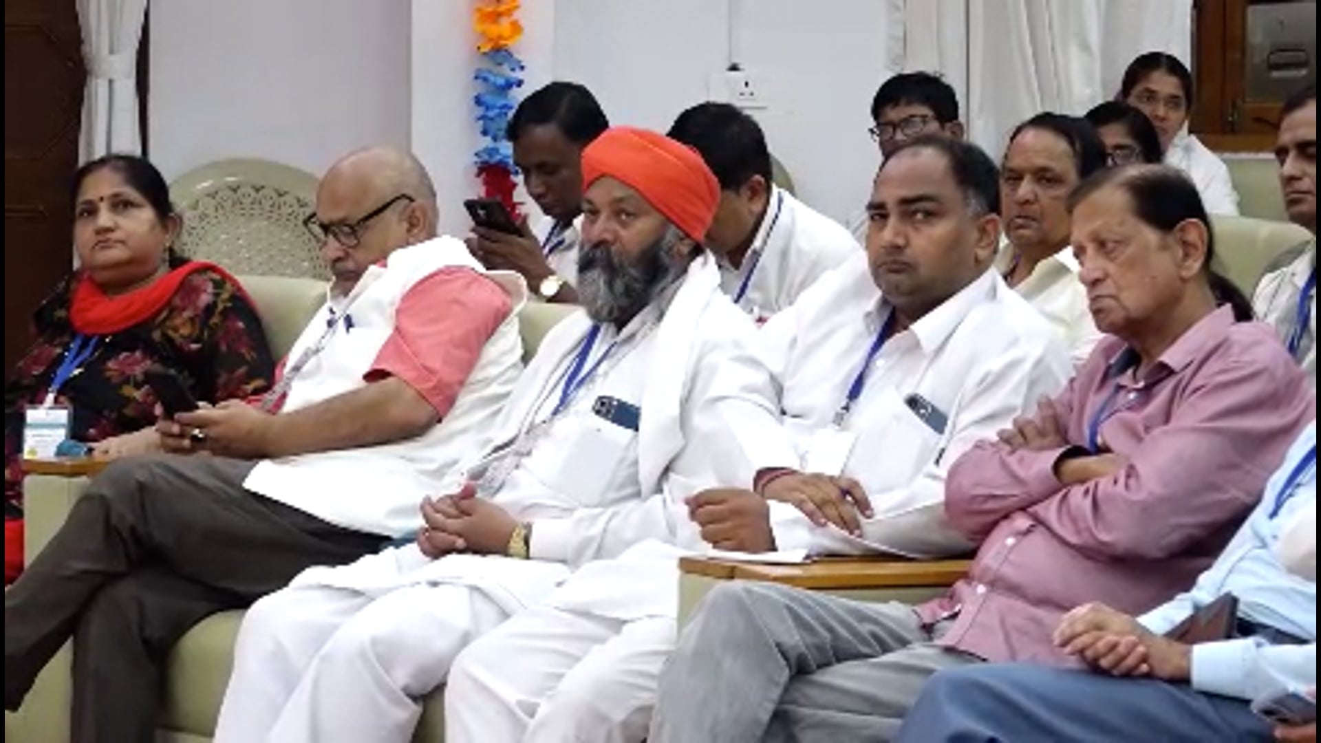 गोपीचंद पडळकर यांच्या वक्तव्याने निर्माण झालेल्या राजकीय वादळात आता स्वाभिमानी विकास