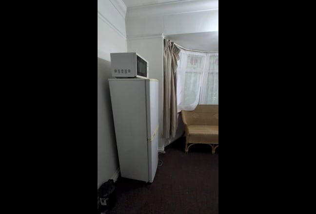 Bright & spacious double room in Kenton Main Photo