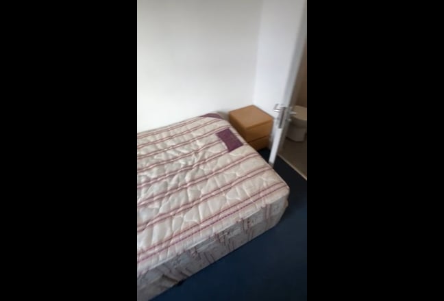 6 bed House £534pppm w bills. 06/26-06/27 Main Photo