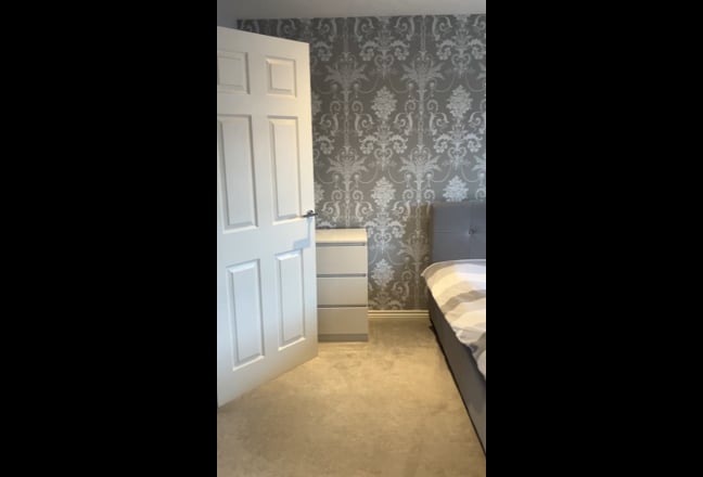 House  Main Photo