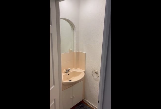 Double Rooms for Rent Available Now!  Main Photo
