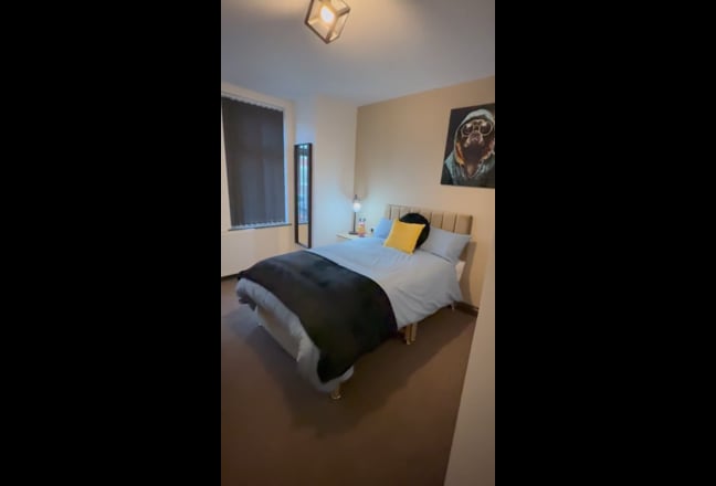 Modern En-Suite Rooms Near MRI & Uni – M14 Main Photo