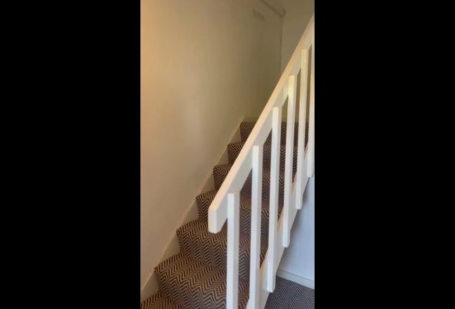 Bright 1-Bedroom Flat with Balcony Prime Sheffield Main Photo