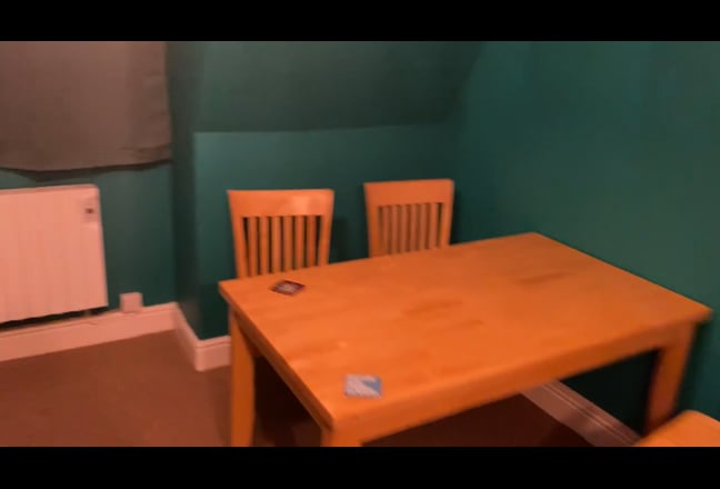 Modern Flat by river with live in landlord  Main Photo
