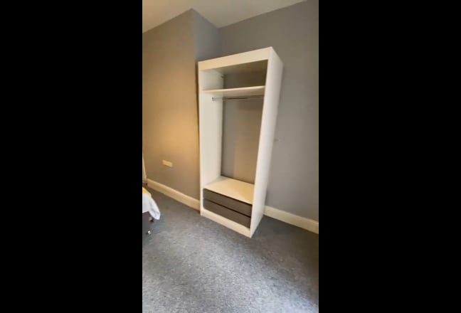 🚨Move in Today - Fully Furnished Double Room🚨 Main Photo