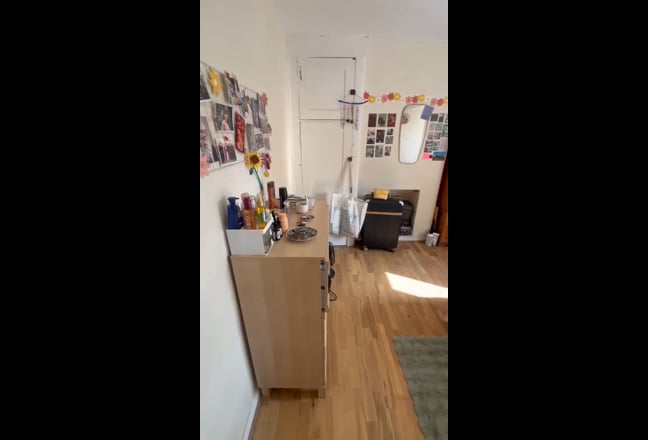 Female flatmate wanted for a social houseshare Main Photo